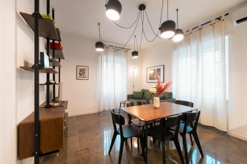 Roomeasy Vatican Apartment Room Type - Three-Bedroom Apartment Roomeasy Vatican Apartment Room Type - Three-Bedroom Apartment