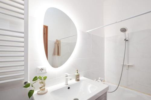 Porta di Roma, Moderno Luminoso con Wi-Fi e AC Room Type - Two-Bedroom Apartment