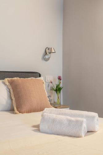 Reginella Luxury Apartment - Tap to explore photos