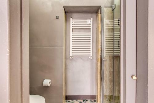 Smart LUX ROMA CENTRO - Tap to explore photos