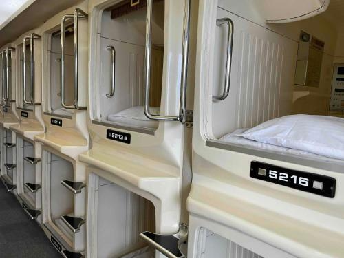 男性専用サウナ&カプセル Men Only Capsule Room & Sauna, Bathhouse ミナミ下北沢 Minami Shimokitazawa - Tap to explore photos