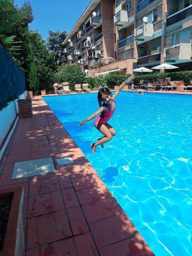 Arma Doré Luxury Suite Roma - Free Pool & Parking - Tap to explore photos
