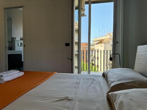 Quarto Piano - intero alloggio a Roma - Tap to explore photos