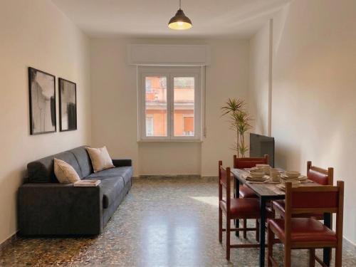 Nox Romana Apartments - Policlinico Gemelli - Threeroom Apt with Balcony - Tap to explore photos