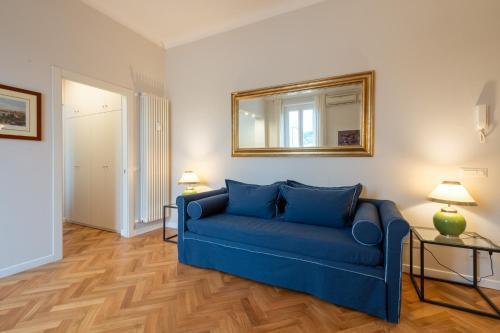 Top View Luxury apartment Piazza del Popolo - Tap to explore photos