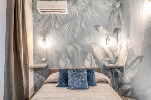 Kira Luxury Apartment with terrace - Tap to explore photos