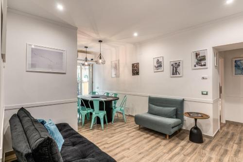Kira Luxury Apartment with terrace - Tap to explore photos