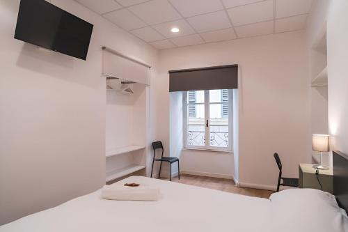 Trevi's BuddyRent Room Type - Two-Bedroom Apartment