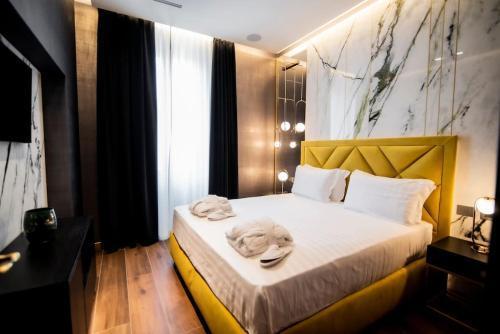 Luxury Rhome Via della Croce - Tap to explore photos
