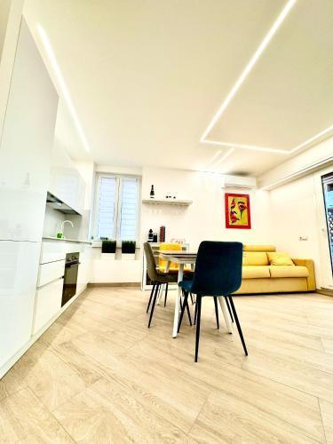 Luxury Apartment Togliatti - Tap to explore photos