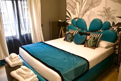 XCross Suites Roma Room Type - Deluxe Queen Room