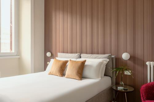 SJR Luxury Apartment Trevi Fountain