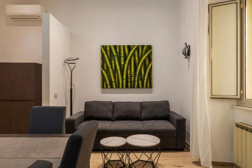 Trastevere Three Cozy Rooms - Tap to explore photos