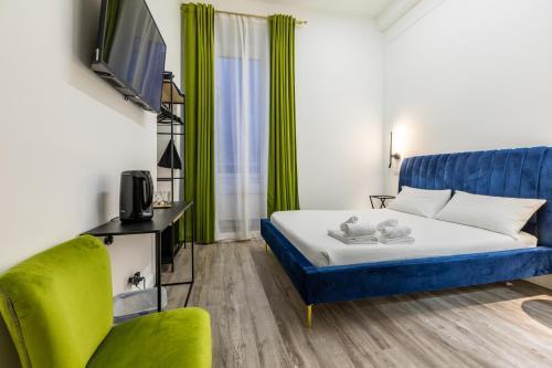 Stay Rome Room Type - Deluxe Queen Room