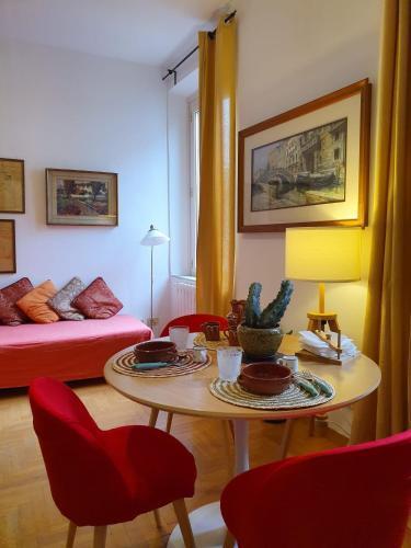 My flat for you, top floor,close Vatican - Tap to explore photos