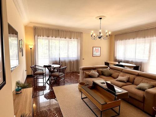 Luxurious flat close to the Vatican/metro - Tap to explore photos