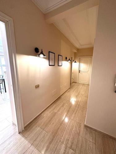 Luxurious flat close to the Vatican/metro - Tap to explore photos
