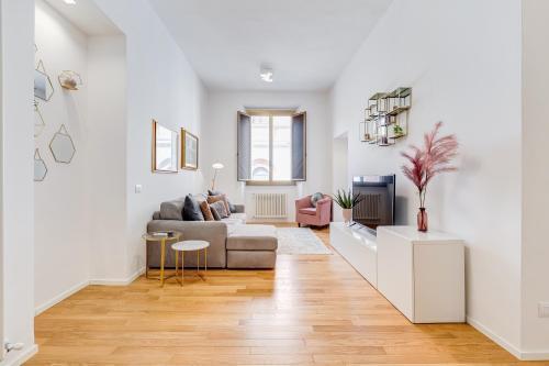 Opera Exclusive House by Premium Suites Collection Room Type - One-Bedroom Apartment