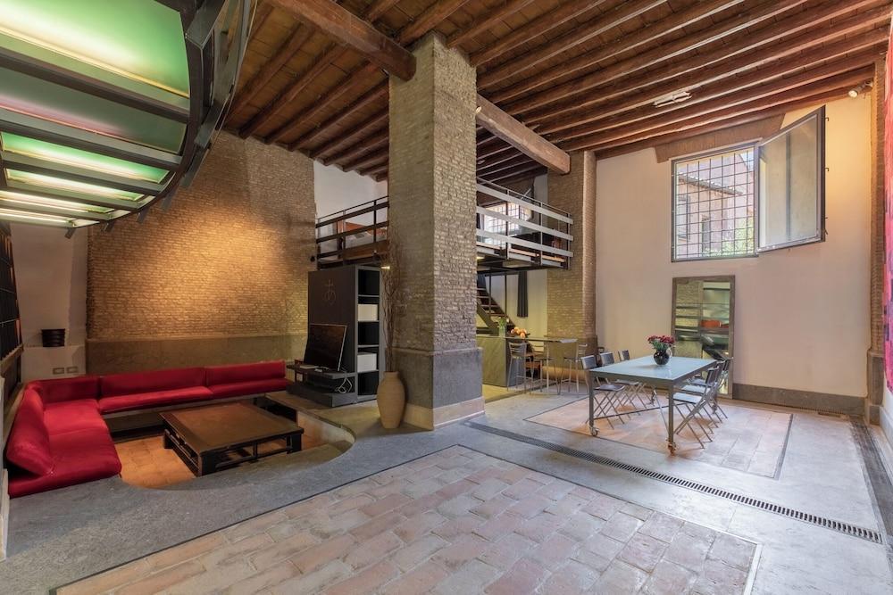 Santa Cecilia Loft Room Type - Apartment (2 Bedrooms)