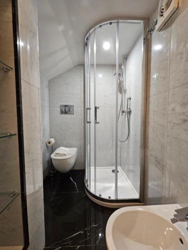 THE ONE FRATTINA Apartment - Tap to explore photos