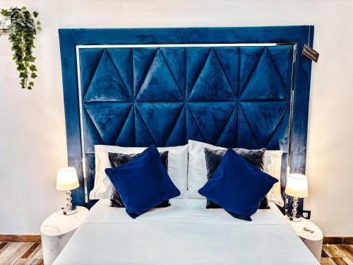 Matriosca Suites Room Type - King Room with Spa Bath
