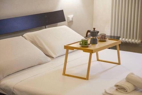 ROME Chic and Elegant Apartment near METRO Station - Tap to explore photos