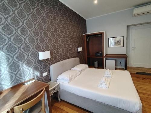 TLV Navona Guest House o Affittacamere - Tap to explore photos