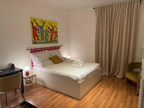 Be Your Home - Mazzini 144 Room Type - Large Double Room