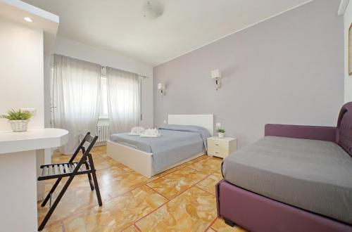 St Peter Sanctuary Retreat Spacious 120 mq Apartment Vatican - Tap to explore photos