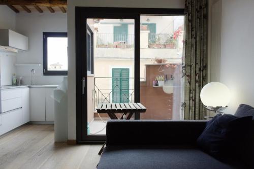 Stylish Penthouse with terrace in Trastevere - Tap to explore photos