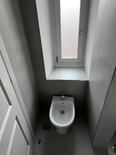 Love4Rome Guest House - Tap to explore photos