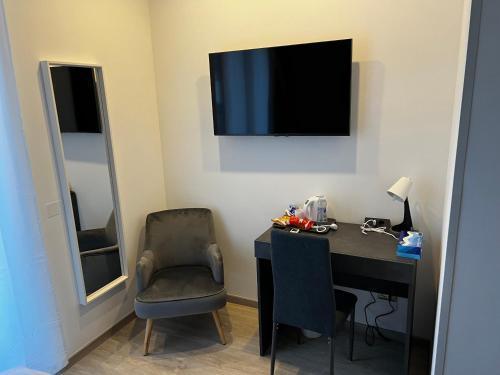 Love4Rome Guest House Room Type - Double Room with Private Bathroom Love4Rome Guest House Room Type - Double Room with Private Bathroom