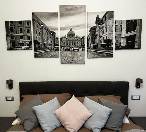 Love4Rome Guest House Room Type - Triple Room with Private Bathroom Love4Rome Guest House Room Type - Triple Room with Private Bathroom