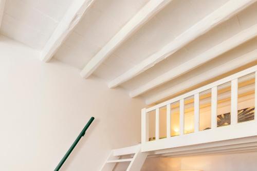 Spanish Steps Splendid Apartment - Tap to explore photos