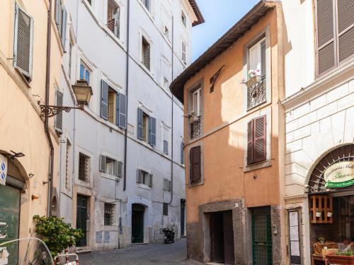 Piazza Navona Historic Luxury Apartment