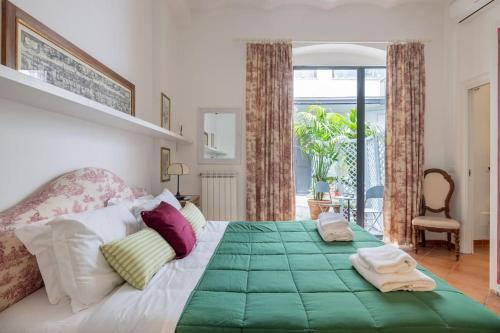 URent - Monti Luxury Apartment