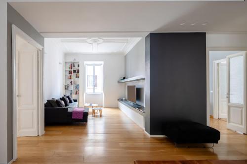 Via G. Ferrari Private Apartment - Tap to explore photos