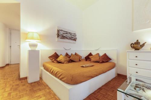 Splendid Apartment Trastevere - Tap to explore photos
