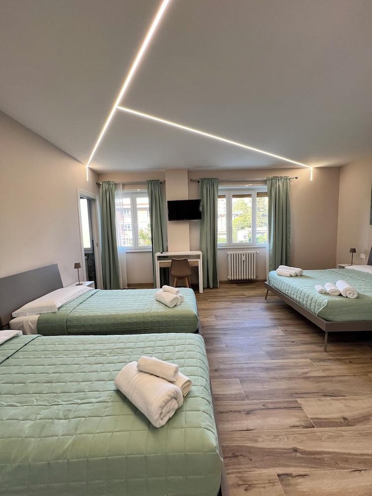 Raffaelli Suite Room Type - Comfort Quadruple Room