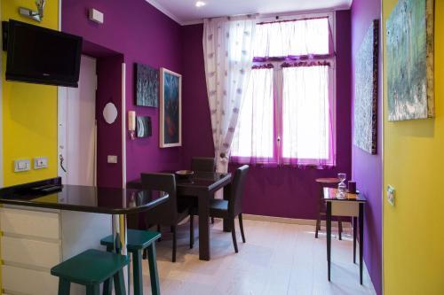 Violet House Room Type - One-Bedroom Apartment