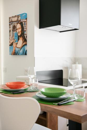 The Ciccins Apartment in Rome - Tap to explore photos