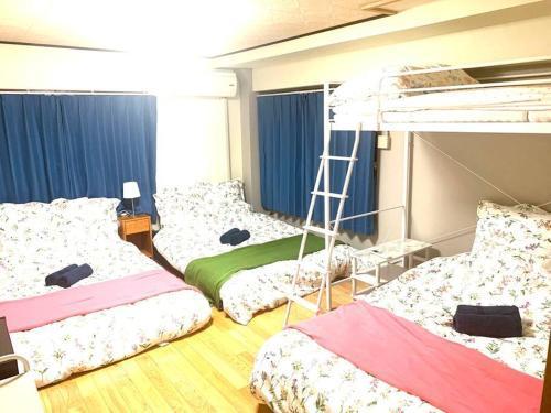Tokyo KD House 301 - Tap to explore photos