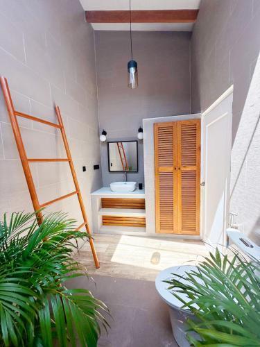 Villa Laguna Maldives - Tap to explore photos