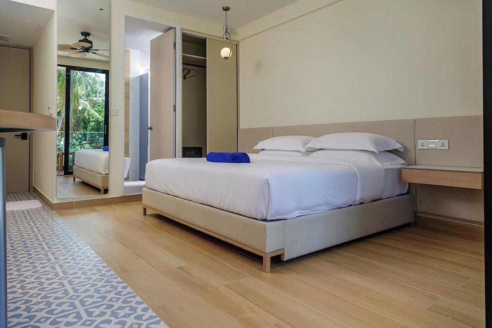 Kinan Boutique Room Type - Deluxe Double Room, Balcony, Sea View
