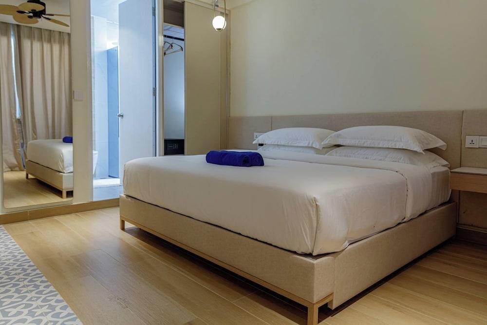 Kinan Boutique Room Type - Deluxe Double Room, Balcony, City View