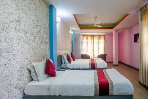 OYO 808 Hotel Om Ganapati Pvt Ltd - Tap to explore photos