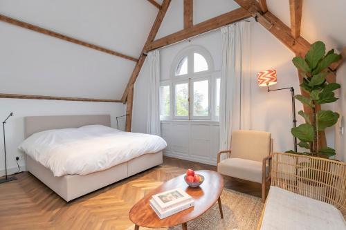 Waldeck Vondelpark 2 bedroom Suites - Tap to explore photos