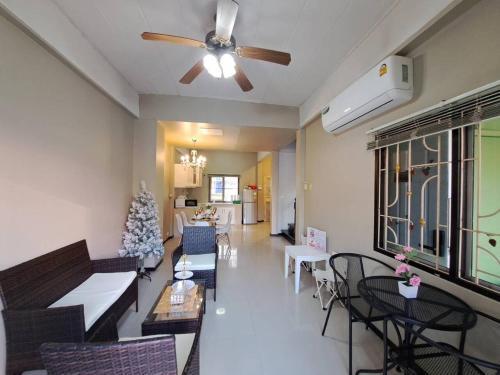 Phuket home near BISP, Finnway 20-30 OFF - Tap to explore photos