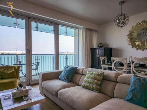 Chic 2BR Al Raha - Modern Coastal Escape - Tap to explore photos