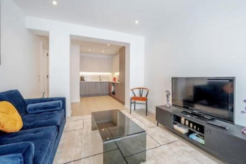 Brand-new 2bed in fantastic east London location - Tap to explore photos